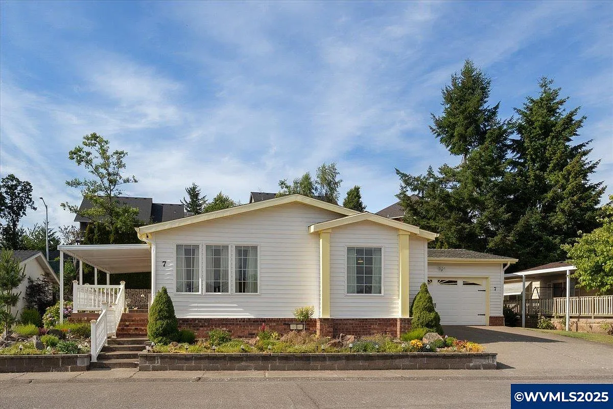 2120 Robins Ln SE Unit 7 photo 1