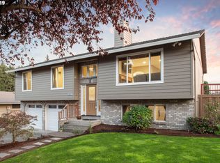 3792 SW 4th St, Gresham, OR 97030