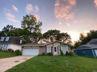 104 Julie Ln, Saint Peters, MO