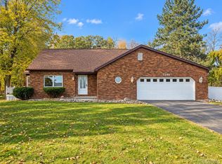 7249 Hackett Rd, Freeland, MI 48623