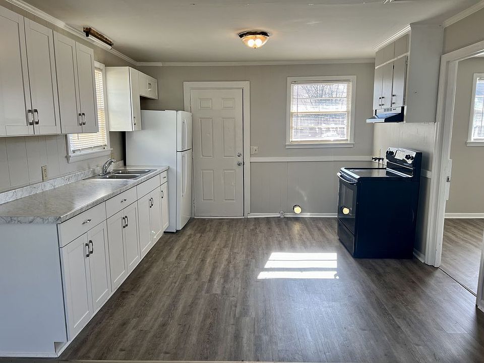 1st image of 1014 Gunnerson Ave #G