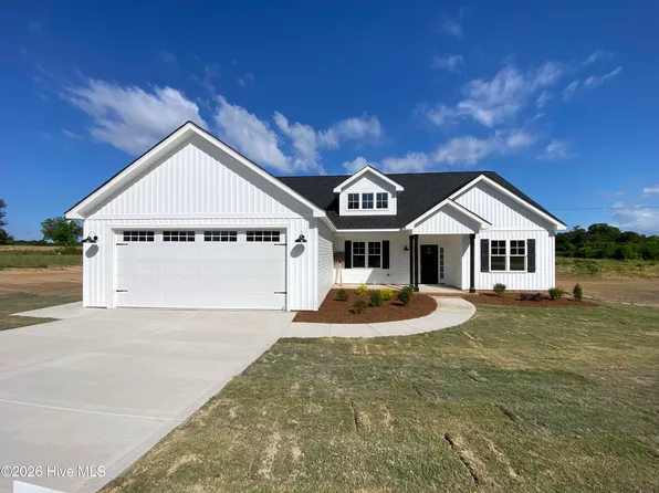 205 N Rabbit Run Drive, Smithfield, NC 27577