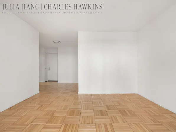 330 East 38th Street image 5 of 14