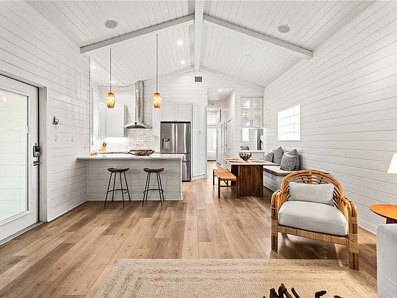 4th image of 2212 State Highway 361 Unit 108