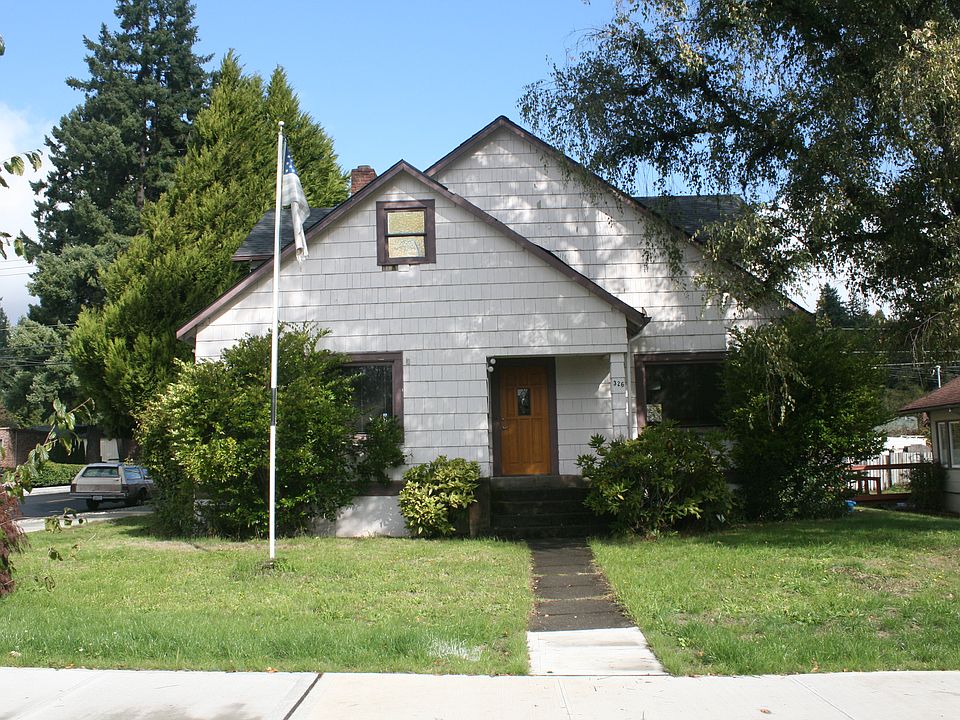 1st image of 326 W Alder St