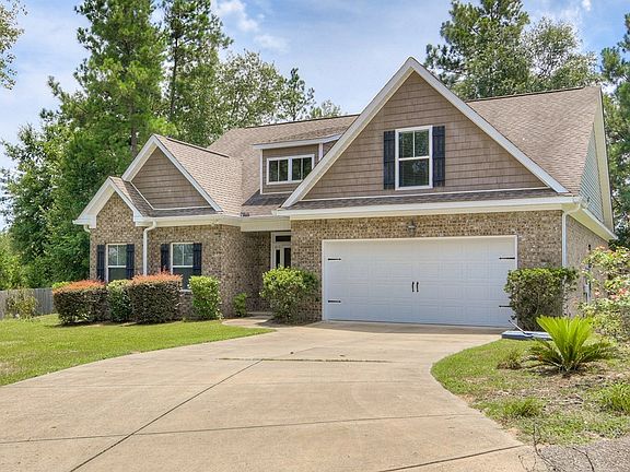 4th image of 815 Lake Lanier Ct