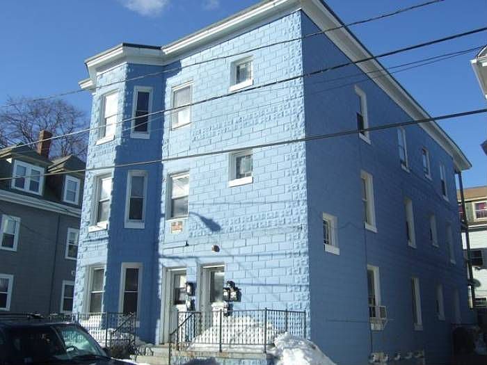 2nd image of 15 Leavitt St