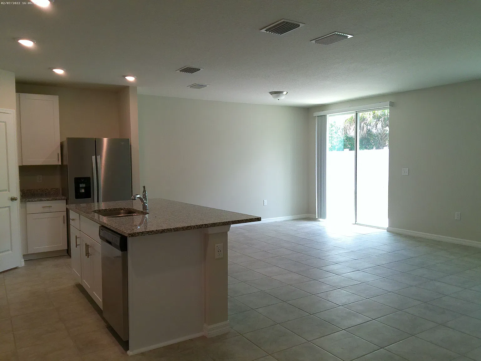 Just Listed 4 Bedroom — Photo 3
