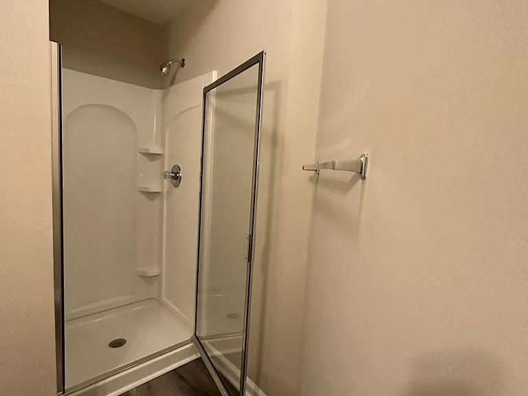219 Northlands Dr — Photo 16
