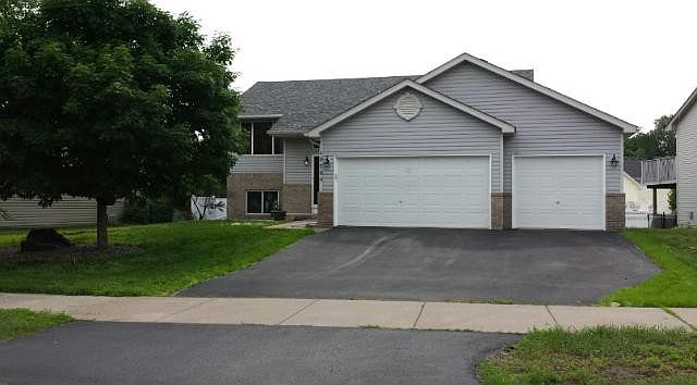 1st image of 10764 Able St NE