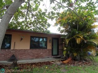 2724 SW 46th St #2, Fort Lauderdale, FL 33312