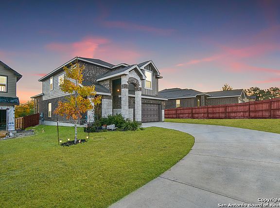 2nd image of 1310 Crow Ct