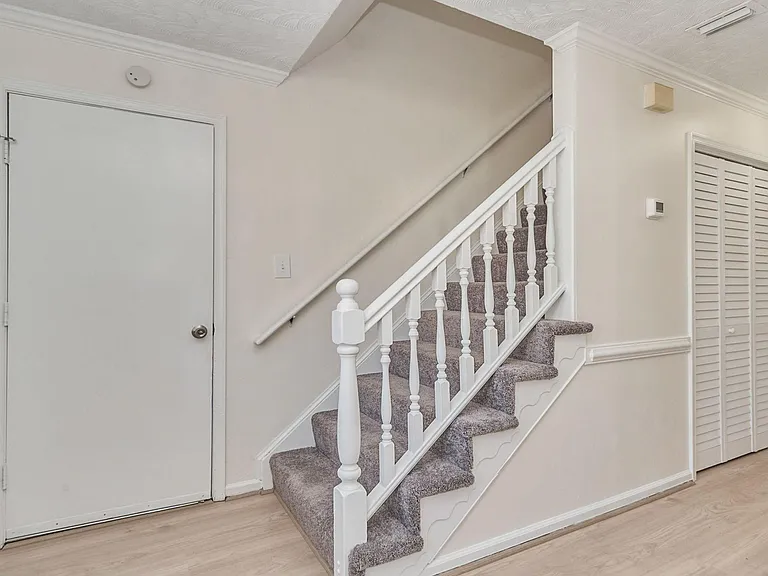 1221 Garth Ct — Photo 14