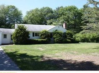 12 White St, Topsham, ME 04086
