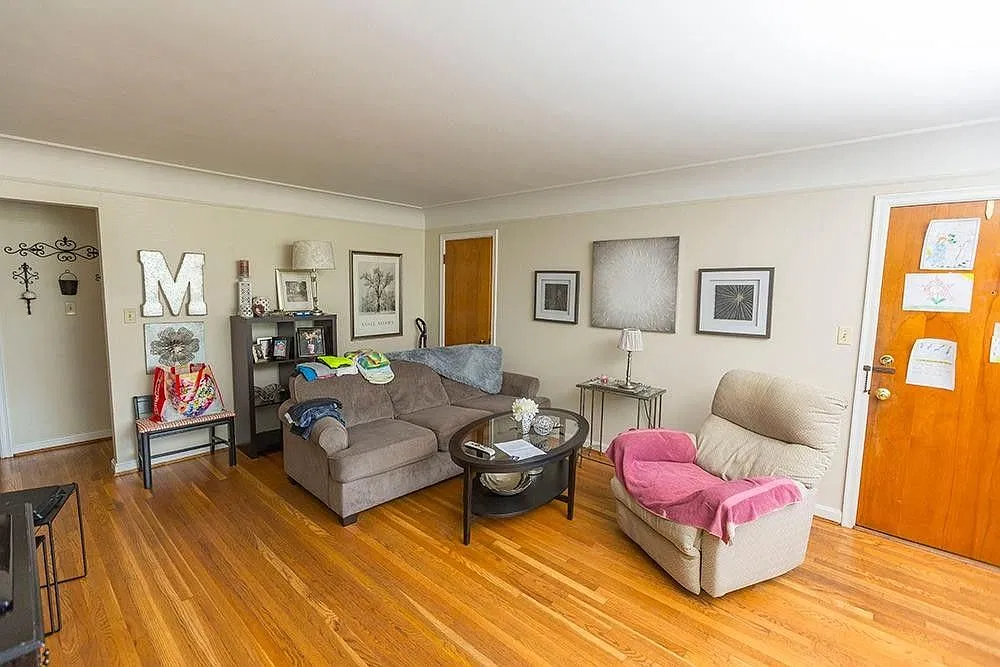 1726 Sutton Ave — Photo 4