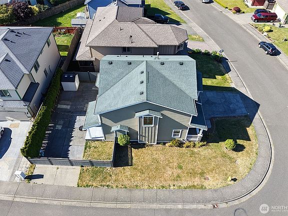 5th image of 2650 Glenmore Street