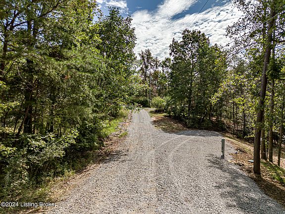 5th image of 109 Pineview Dr