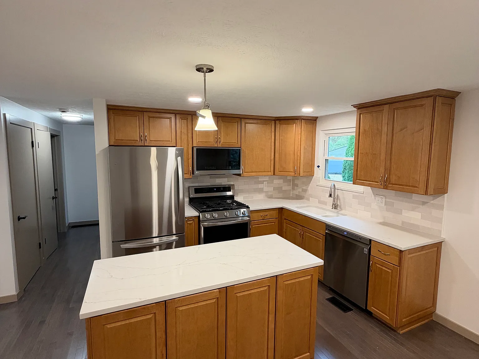 4 bed, 1536 sqft, $2,300 — Photo 4