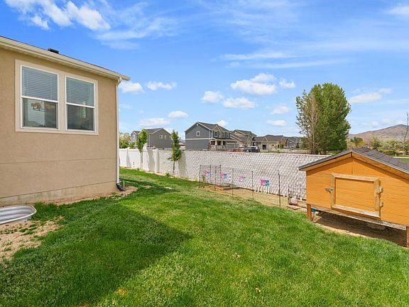 5th image of 1246 W Appaloosa Ln