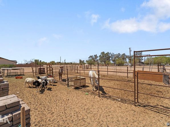 4524 E Nine Iron Ln, Yuma, AZ 85365