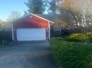406 NE 3rd St, Coupeville, WA 98239