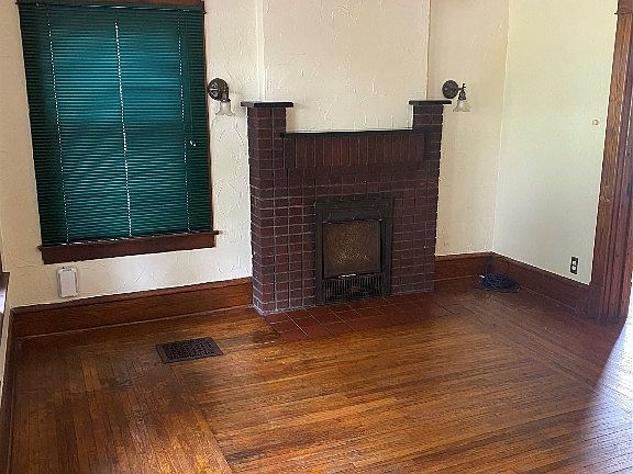 2nd image of 668 Madison Ave