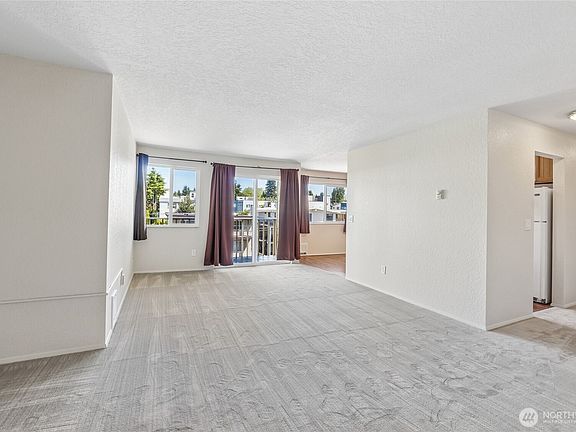 3rd image of 2031 NW 59th Street #301