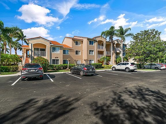 2nd image of 1670 N 42nd Cir APT 306