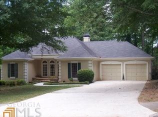 7495 Waters Edge Dr, Stone Mountain, GA 30087