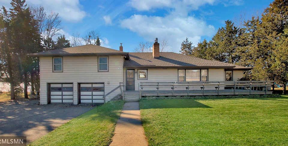 1st image of 4529 Lakeshore Pl
