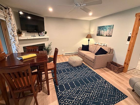 3rd image of 10 Chippewa Way #11