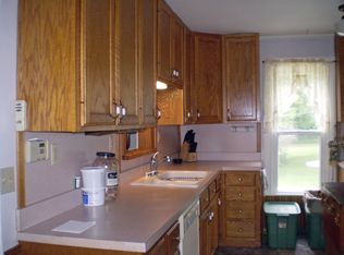 7531 Clintonville Rd, Clarkston, MI 48348