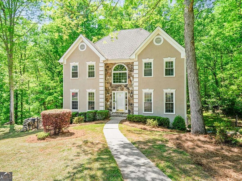 1st image of 2840 Stratfield Dr