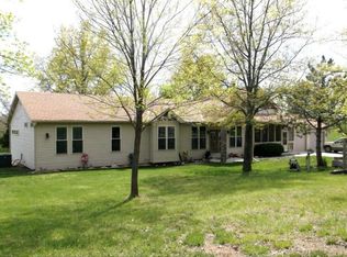 19571 Seven Sisters Rd, Leavenworth, KS 66048