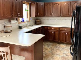 1843 Heikkala Dr, Marquette, MI 49855