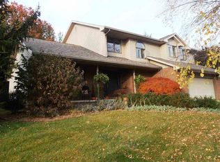 2712 N Blue Ridge Ct, Bloomington, IN 47408