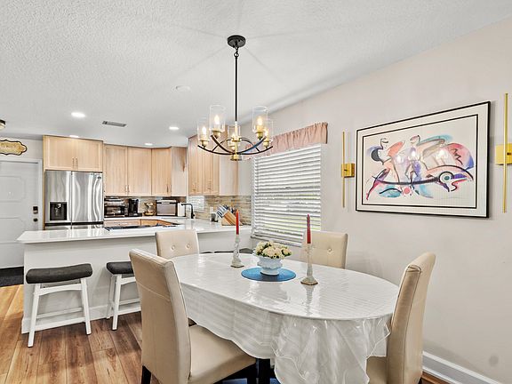 5th image of 61 Woodland Drive #107