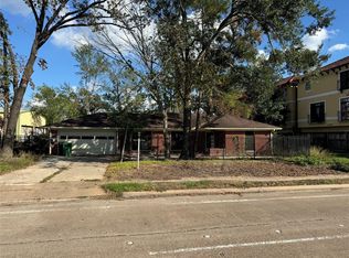 1310 Antoine Dr, Houston, TX 77055