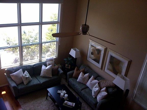 Great room w/Floor to Ceiling Window