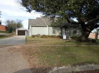 101 W Walcott Ave, Comanche, TX 76442