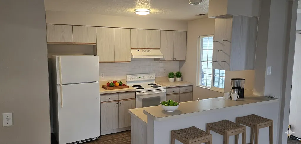 2 bed, 900 sqft, $1,499 — Photo 2
