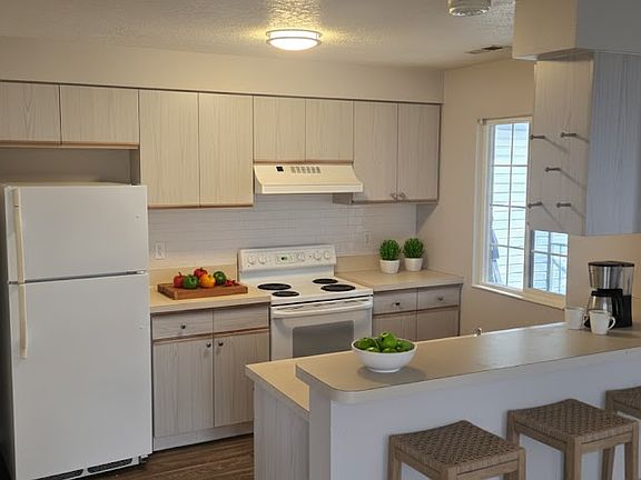2nd image of 9114 W Sigmont Ln APT 201
