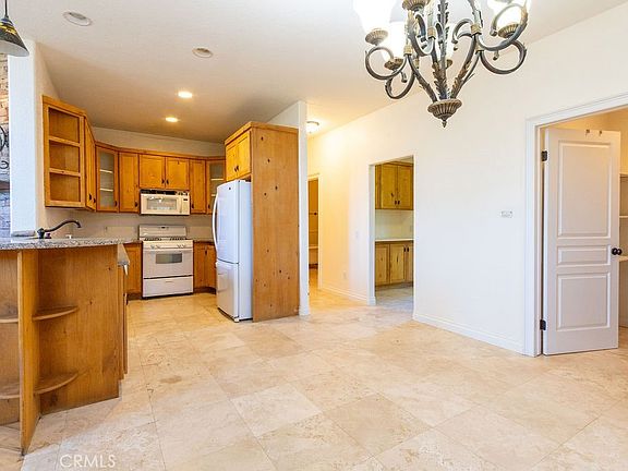 4th image of 1216 Leisure Ln
