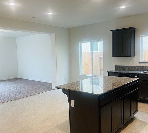 4th image of 134 Squaw Valley Dr