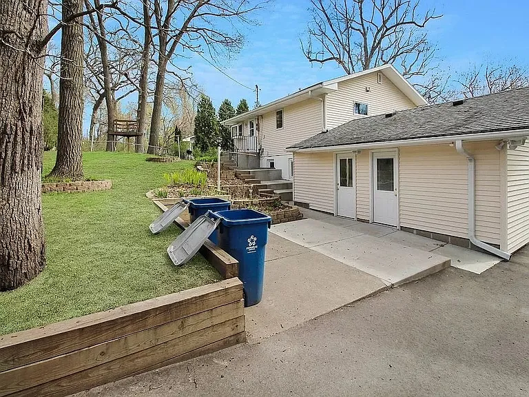 2657 Magnolia Ln N #2 — Photo 14