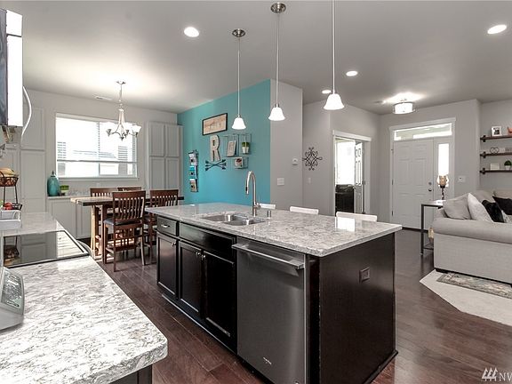 4th image of 13520 191st Ave E