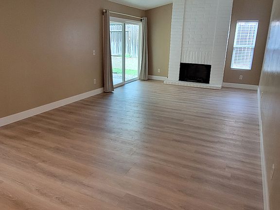 2nd image of 4703 Knapp Way