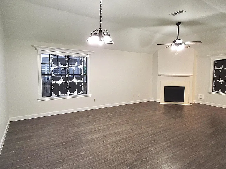11066 Landsbury Ct — Photo 22