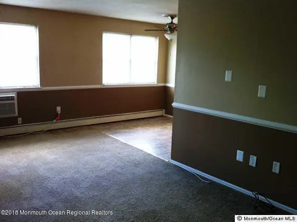 24C Manchester Ct, Freehold, NJ 07728