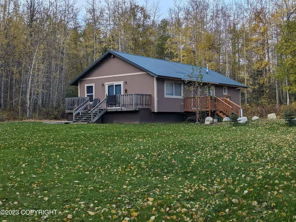 12136 N Wright Way, Sutton, AK 99674